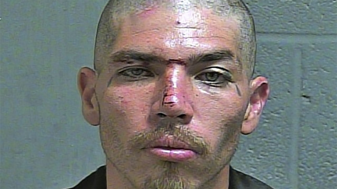 Dos reclusos escapan de prisión descendiendo 12 pisos con la ayuda de sábanas (FOTO)