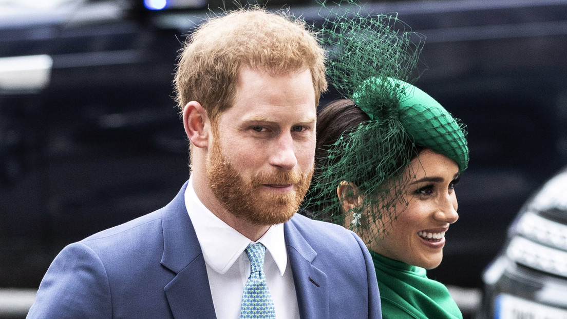 El príncipe Enrique afirma que las redes sociales provocaron "una crisis de odio" e insta a un cambio en sus mecanismos