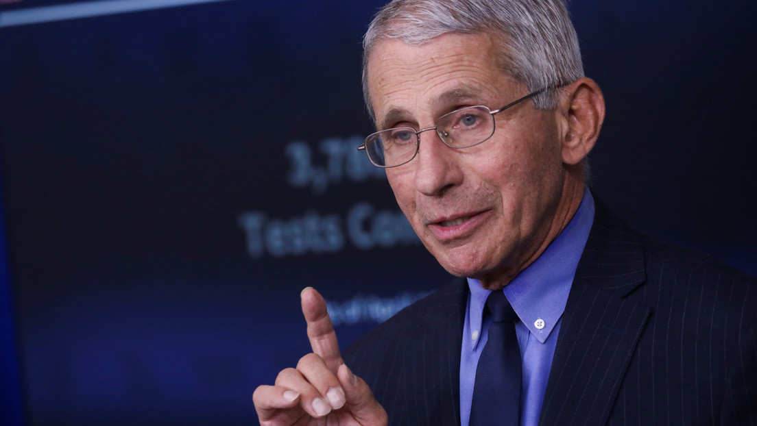 El principal epidemiólogo de EE.UU. advierte que "la cifra de muertos por covid-19 sería enorme" si el país intentara lograr la inmunidad colectiva