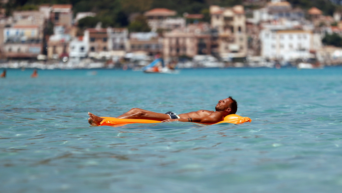 Una aldea italiana que ofrece estancias semanales gratuitas para impulsar el turismo recibe más de 8.000 solicitudes