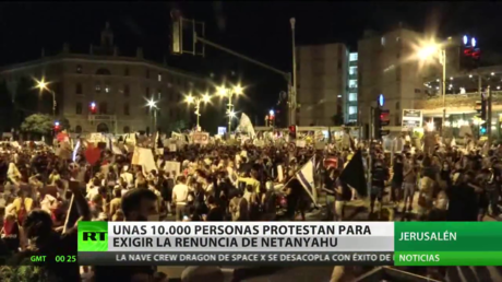 Unas 10.000 personas protestan para exigir la renuncia del primer ministro de Israel