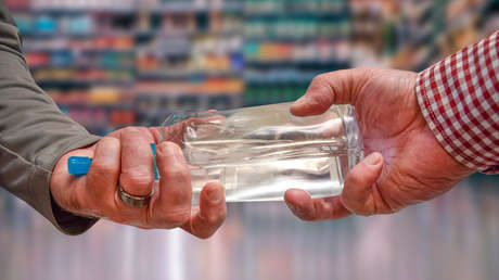 Autoridades de EE.UU. advierten sobre el peligro de la ingesta de desinfectantes tras varias muertes