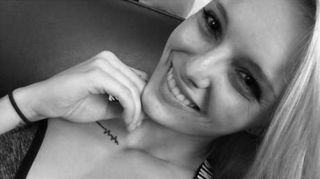 Se quita la vida la protagonista de un documental de Netflix sobre su caso de abuso sexual