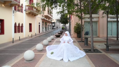 VIDEO: La explosión en Beirut interrumpe la sesión fotográfica de una novia