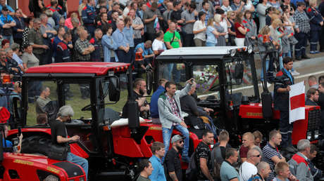 El escrutinio final en Bielorrusia otorga a Lukashenko la victoria en las presidenciales mientras continúan protestas en el país