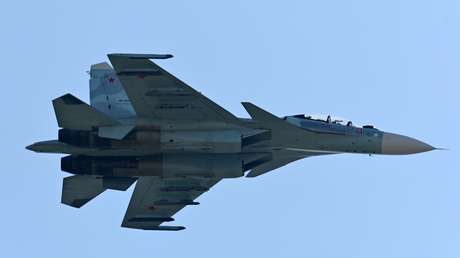 Un caza ruso intercepta dos aviones militares de EE.UU. cerca de la frontera de Rusia en el mar Negro