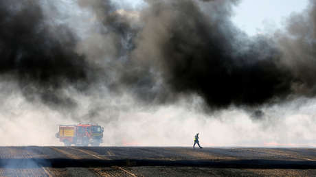 Un francés que llevaba en su coche un horno para pizza sin apagar causa un incendio de 4.000 metros cuadrados