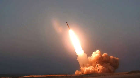 VIDEO: Irán presenta dos nuevos misiles bautizados en honor a sus generales asesinados por EE.UU. en Irak