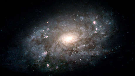 Descubren un misterioso gas que salió expelido del centro de la Vía Láctea "como disparos de bala"