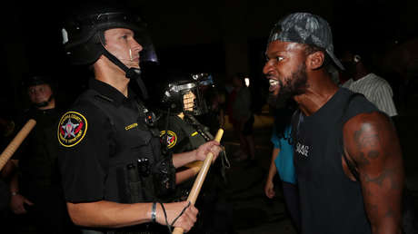 Wisconsin desplegará la Guardia Nacional debido a disturbios luego de que un policía disparara 7 veces contra un afroamericano en Kenosha