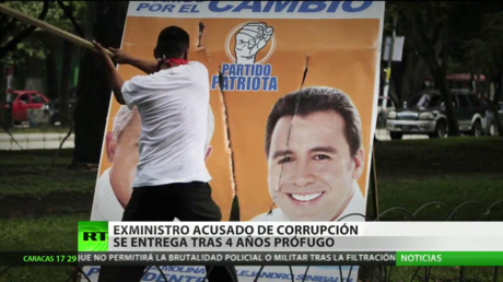 Exministro de Guatemala acusado de corrupción se entrega a la Justicia tras estar 4 años prófugo