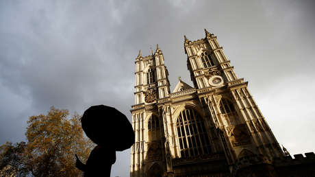 Descubren un cementerio con cientos de monjes y una sacristía del siglo XIII en el territorio de la abadía de Westminster