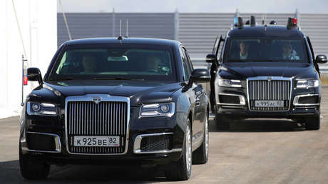 VIDEO: Putin inaugura una nueva carretera en Crimea al volante de un Aurus