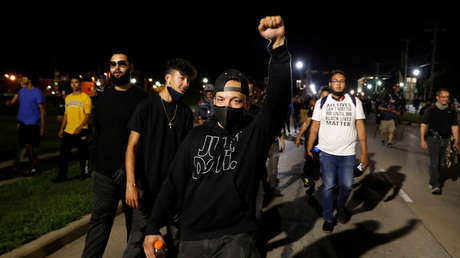 Uno de los fallecidos de bala en las protestas en Kenosha gritaba "dispárame, negro" a los manifestantes armados (VIDEO)