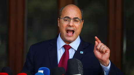 Bolsonaro ironiza al mencionar el cese del gobernador de Río de Janeiro por presunta corrupción