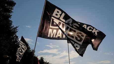 Una adolescente organiza una manifestación a favor de Black Lives Matter y recibe un factura de 2.500 dólares para pagar las horas extra de la Policía