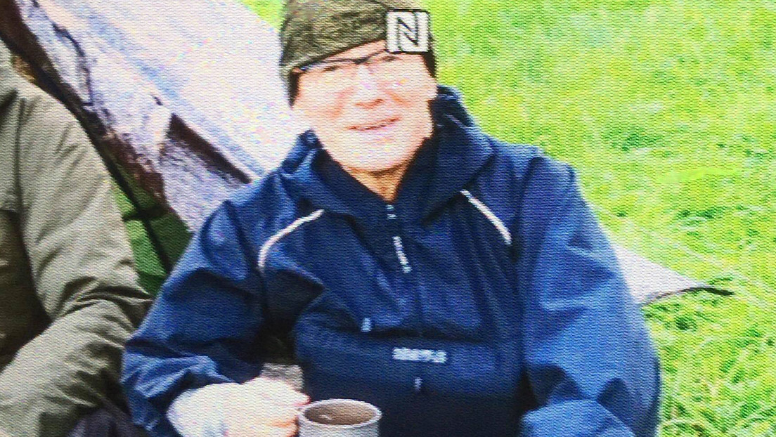 Un senderista de 80 años está perdido tres días y aparece sano y salvo en la rueda de prensa organizada para encontrarlo (VIDEO)