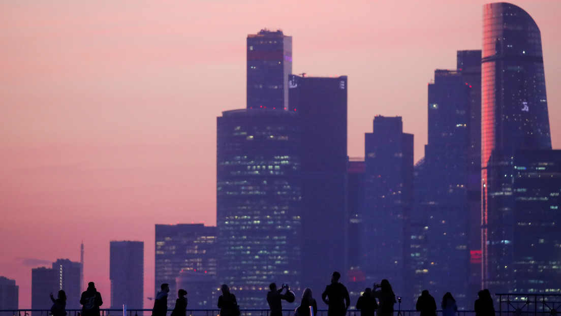 Bloomberg: La economía rusa está mejorando durante la pandemia pese a todo temor