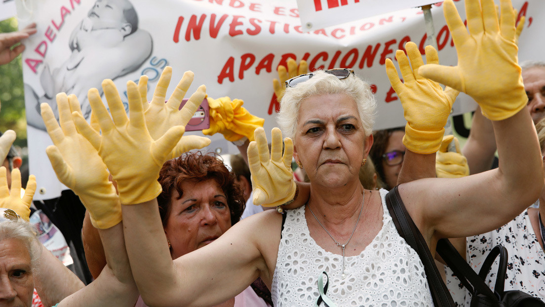 "Es una vergüenza que las madres sigamos peleando por encontrar a nuestros hijos": El drama de los bebés robados en España