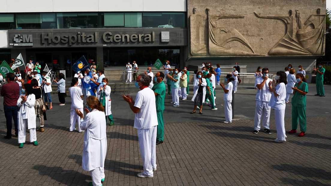Maltrato, falta de soluciones y menosprecio: los sanitarios abren las protestas contra el Gobierno de Madrid en plena segunda ola de covid-19
