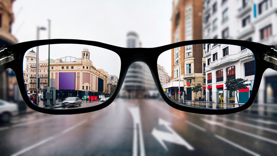 VIDEO: Un oculista muestra cómo ve el mundo un miope, en primera persona
