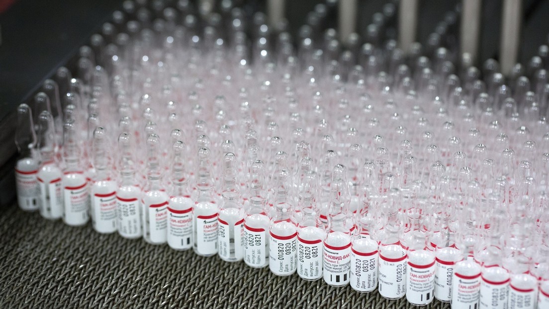 Rusia recibe solicitudes para más de 1.200 millones de dosis de la vacuna Sputnik V