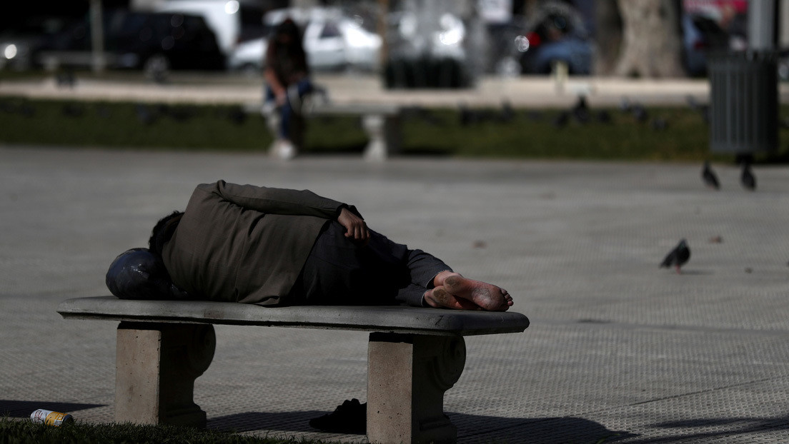 La pobreza en Argentina alcanza al 40,9 % de la población y la indigencia trepa al 10,5 %