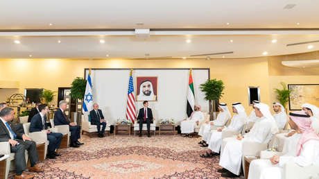 El líder supremo de Irán afirma que la "traición" de EAU a los palestinos no durará mucho, pero el "estigma" permanecerá para siempre