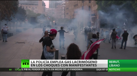 Choques y gases lacrimógenos en protesta antigubernamental en Beirut