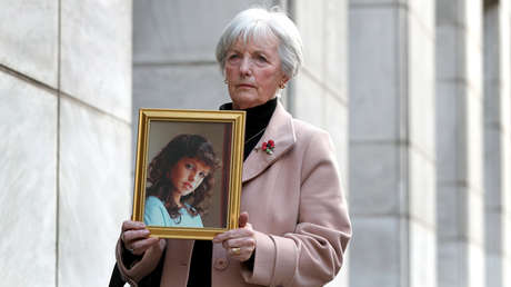 Una mujer tendrá que pagar más de 50.000 dólares al asesino de su hija tras intentar en vano impedir su liberación