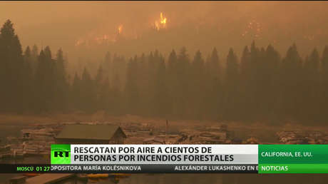 Rescatan por aire a cientos de personas por incendios forestales en California
