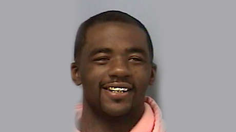 Condenan a un hombre a dos cadenas perpetuas y 835 años por el asesinato de un policía