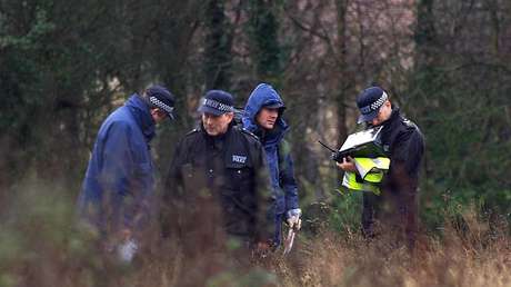 Obreros desentierran un cuerpo decapitado y hallan una cabeza en un caso "sin explicación" en Reino Unido