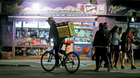 Glovo anuncia a sus repartidores que se va de Argentina