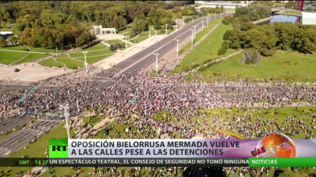 La oposición bielorrusa vuelve mermada a las calles, pese a las detenciones