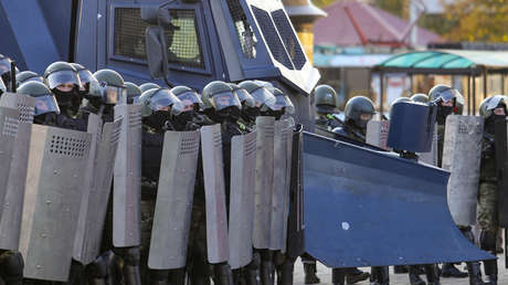 La Policía bielorrusa usa gases lacrimógenos y disparos de advertencia para dispersar una protesta contra Lukashenko en Brest (VIDEOS)