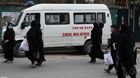 Un hombre indio le abre el vientre a su esposa embarazada para comprobar el sexo del feto