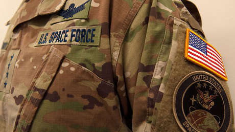 La Fuerza Espacial de EE.UU. se despliega por primera vez en el extranjero y llega al golfo Pérsico (VIDEO)