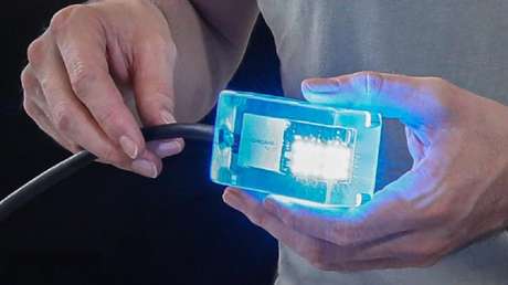 FOTO, VIDEO: Prueban un módem inhalámbrico submarino que funciona a profundidades de hasta 6.000 metros