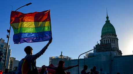 Argentina anuncia un salario mínimo para mujeres y personas LGBTI+ que sufran violencia de género