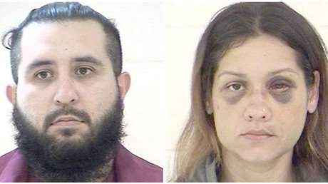 Mata al amante de su mujer y la obliga a decapitar el cadáver