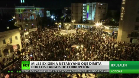 Exigen al primer ministro de Israel que dimita por los cargos de corrupción y la mala gestión de la crisis sanitaria