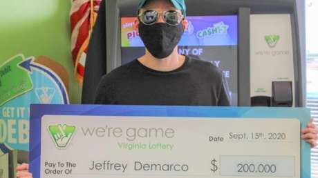 Gana 200.000 dólares con boletos de lotería que adquirió cuando fue a comprar comida