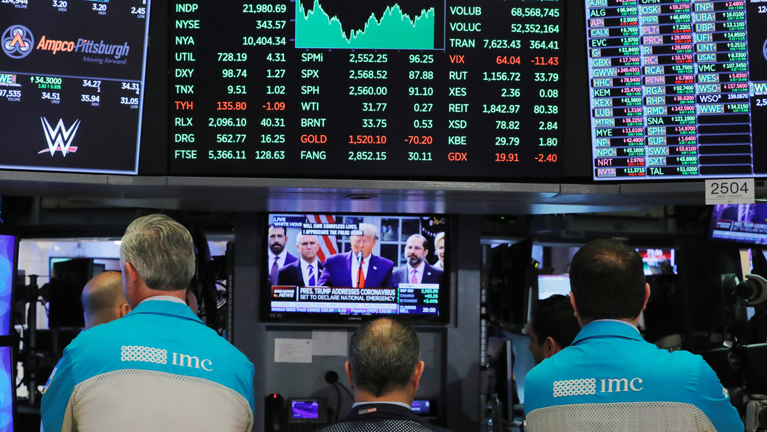 Los mercados globales se desploman tras anunciar Trump que tiene covid-19
