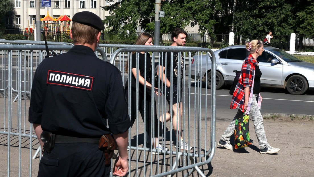 Una periodista rusa muere tras inmolarse ante una sede local del Ministerio del Interior