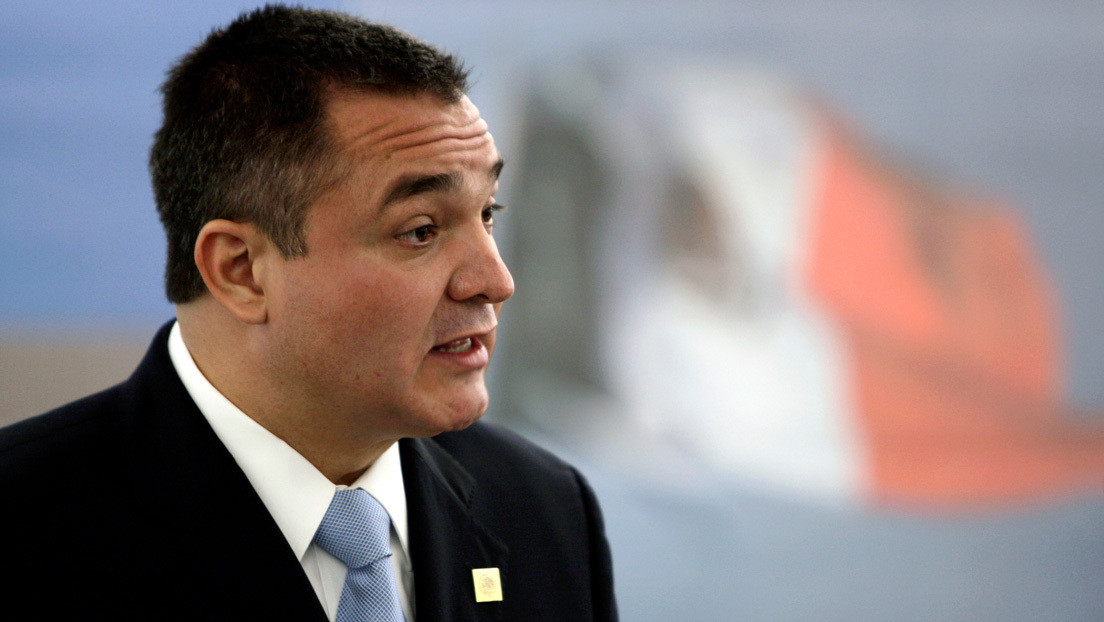 "Silencien sus micrófonos": Juez pierde la paciencia con los periodistas mexicanos y suspendió temporalmente la audiencia de García Luna