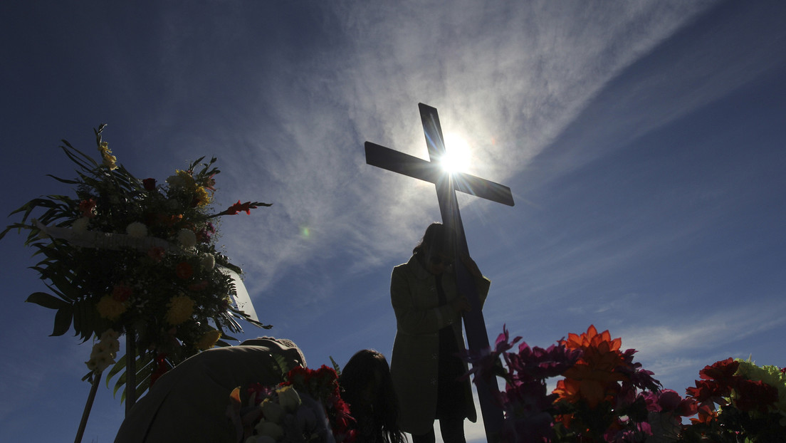 Descubren tumbas de fetos con el nombre de las mujeres que optaron por abortarlos legalmente en Italia