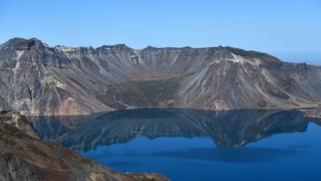 VIDEO: Capta un objeto desconocido en el 'lago Ness chino', donde los lugareños dicen que vive un monstruo