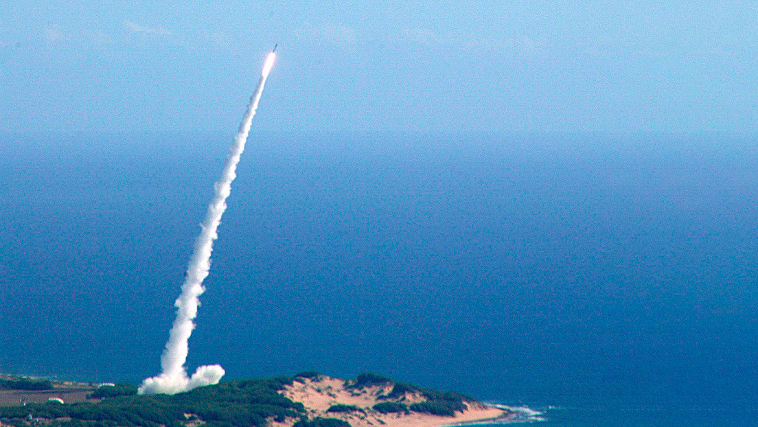 Asesor de Trump: EE.UU. desplegará misiles de corto y medio alcance en Europa para contrarrestar a Rusia de ser necesario