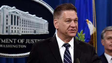 Jefe de la DEA se reúne con altos funcionarios de México para obtener mayor cooperación en tráfico de drogas sintéticas